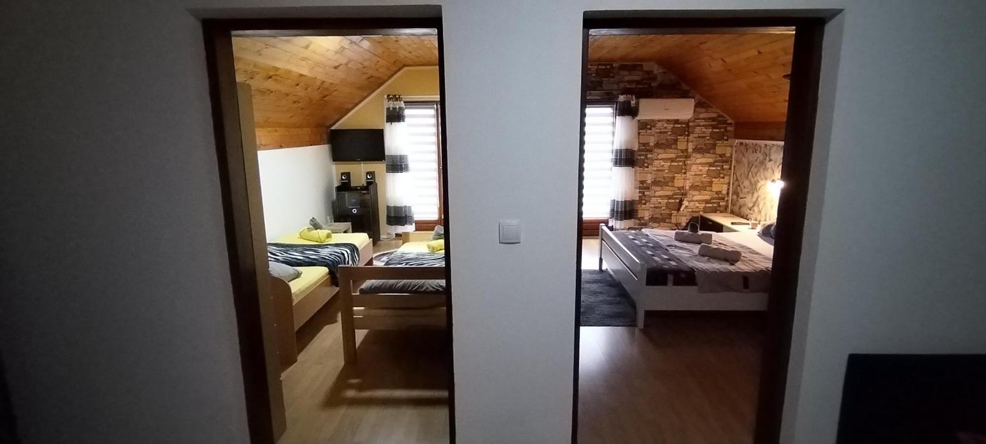 Sobe Lara Apartment โดนยี มิลาโนวัซ ภายนอก รูปภาพ
