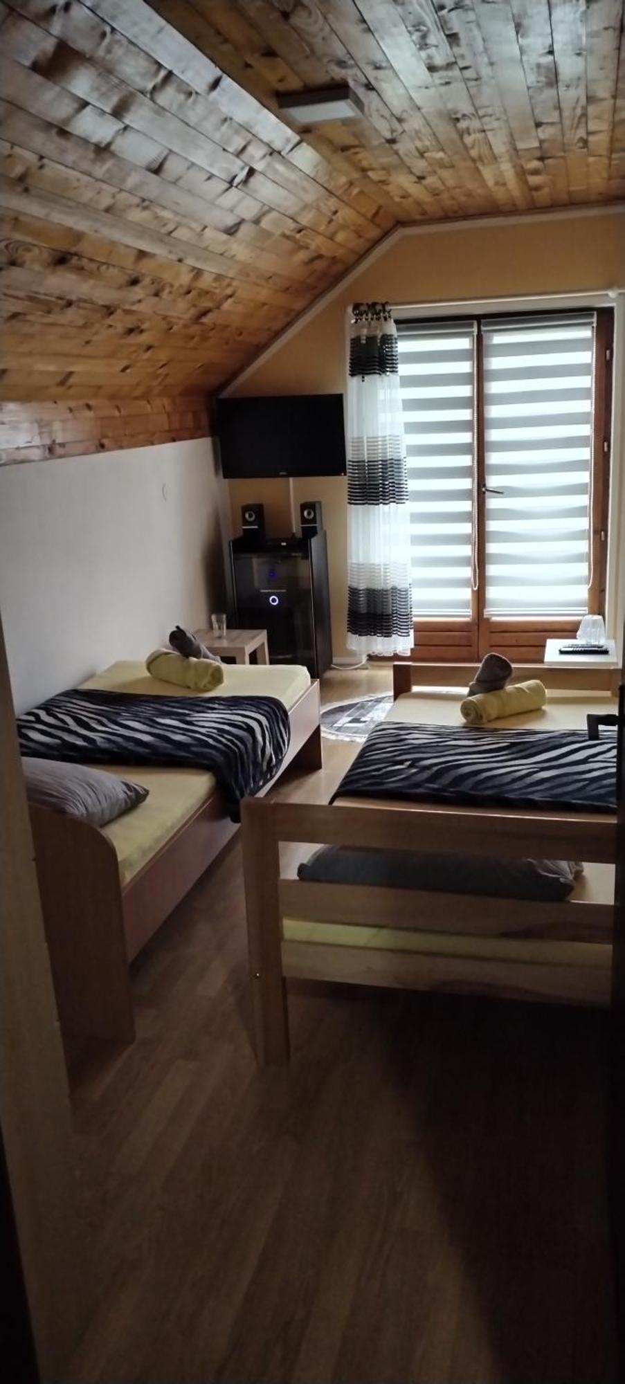 Sobe Lara Apartment โดนยี มิลาโนวัซ ภายนอก รูปภาพ