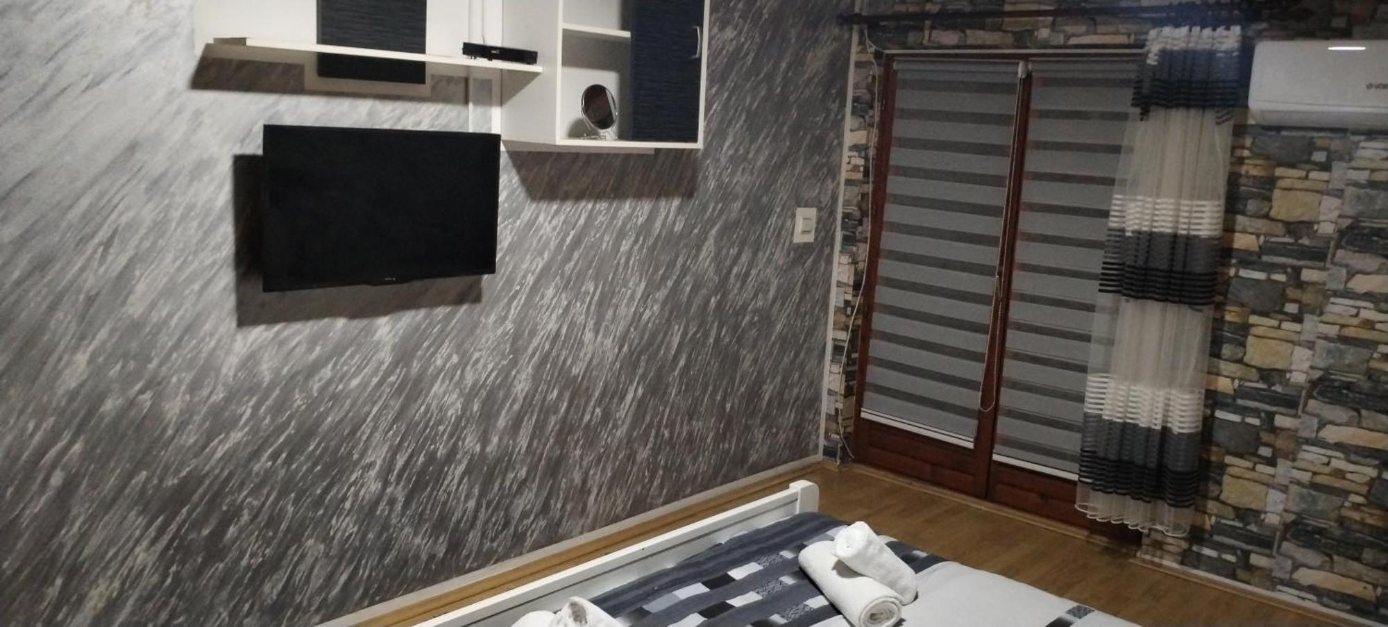 Sobe Lara Apartment โดนยี มิลาโนวัซ ภายนอก รูปภาพ