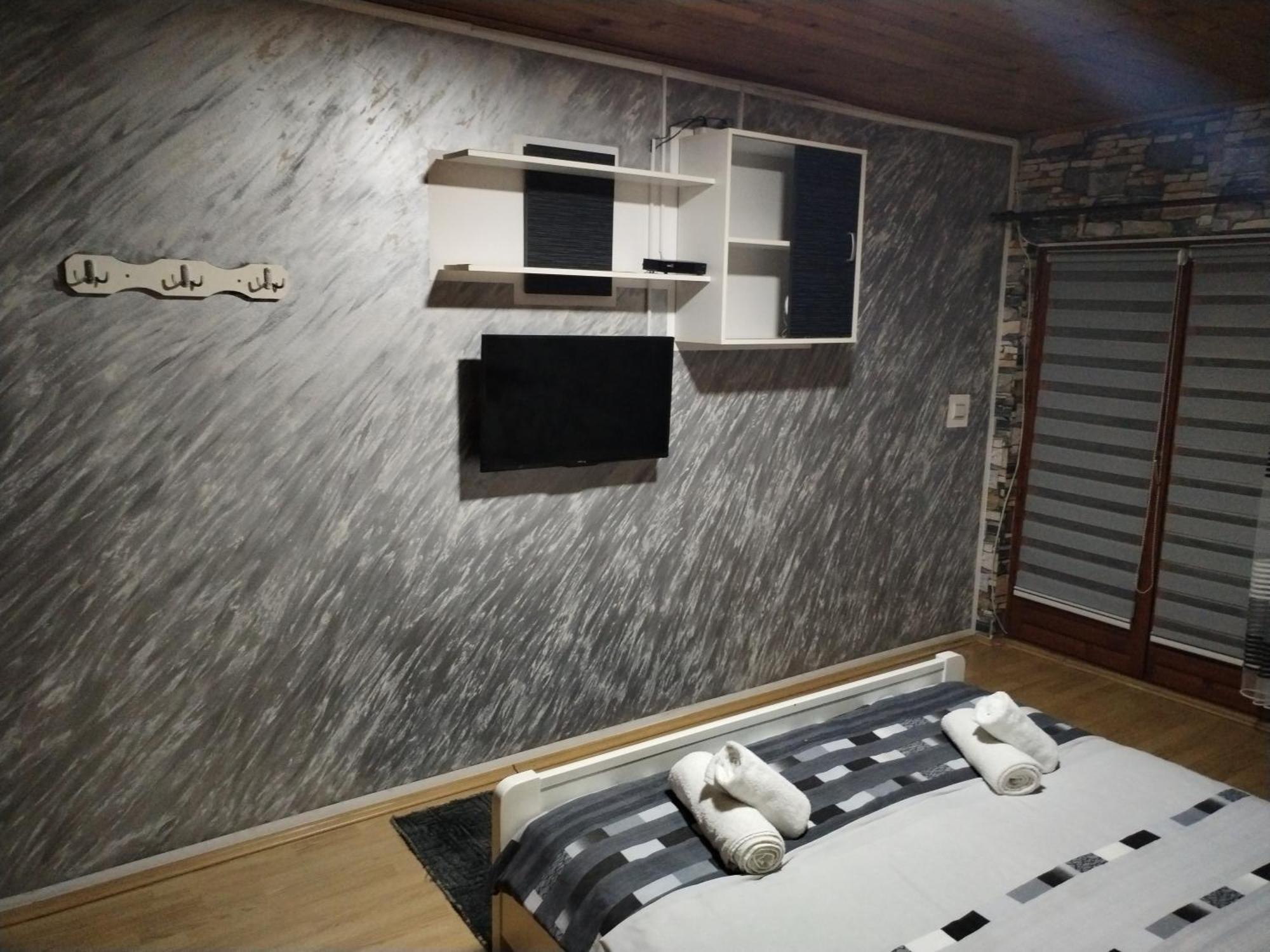 Sobe Lara Apartment โดนยี มิลาโนวัซ ภายนอก รูปภาพ